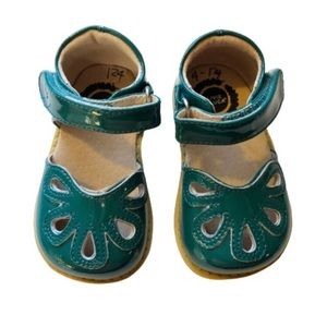 **Livie and Luca**!! -Infant Size 4